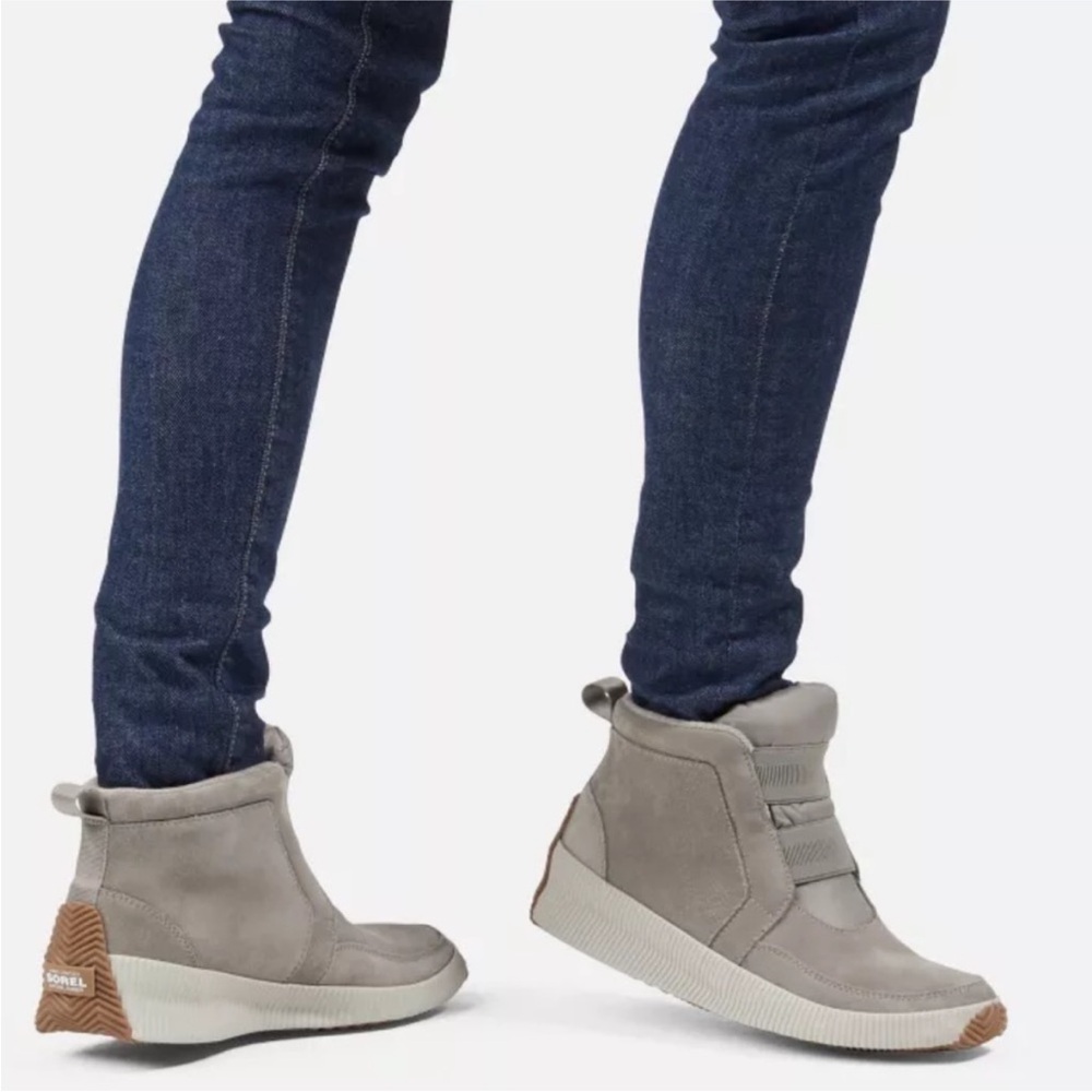 Sorel Out 'N About Plus Waterproof Pull On Suede Ankle Boot Bootie Size 6.5